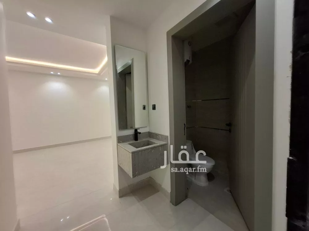 فيلا 5 غرف في بدر 18