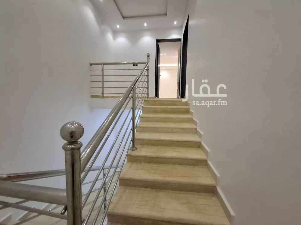 فيلا 5 غرف في بدر 19