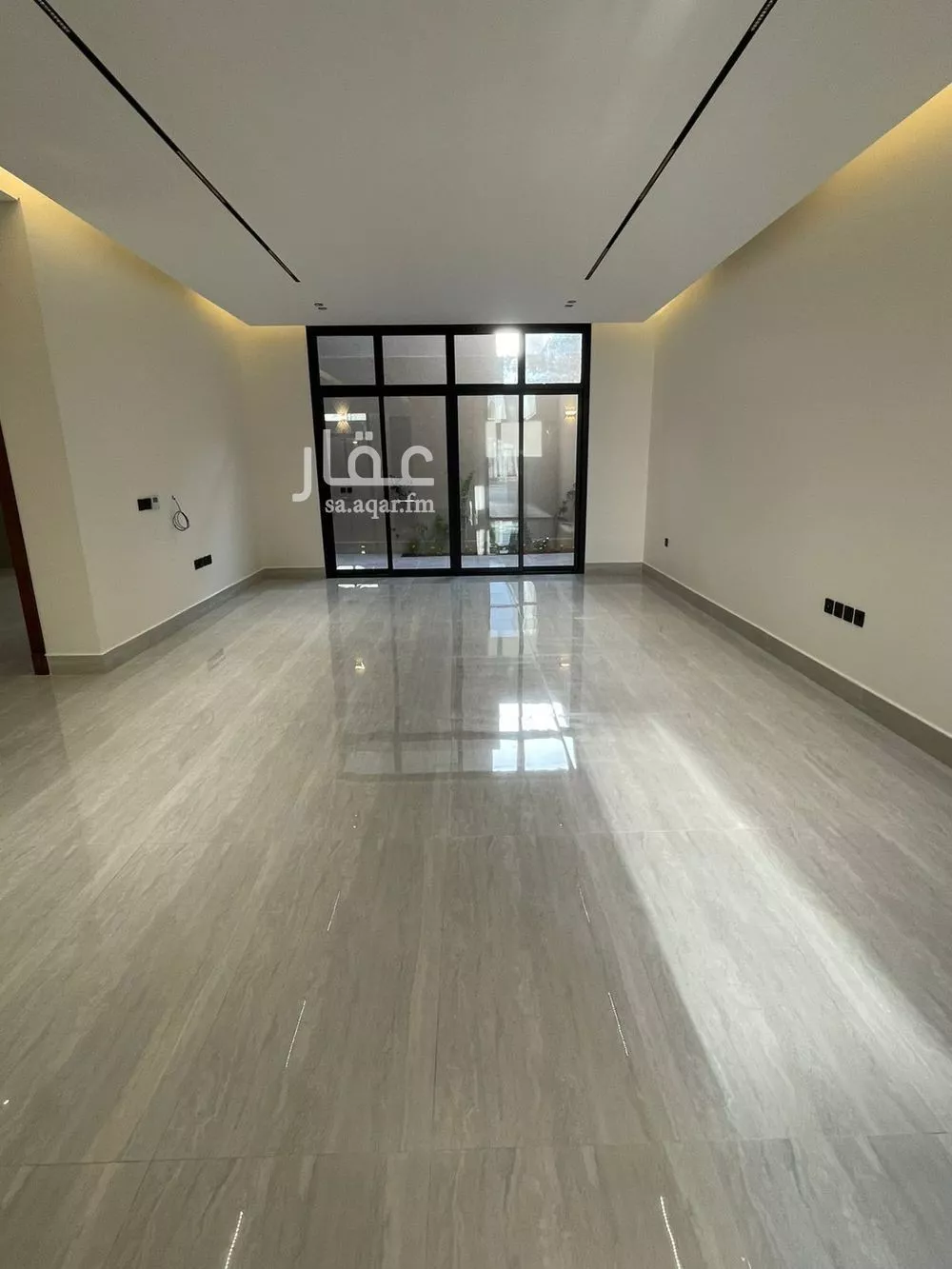 6 bedroom villa in Al Narjis 18