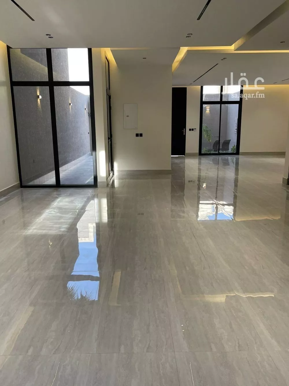 6 bedroom villa in Al Narjis 5