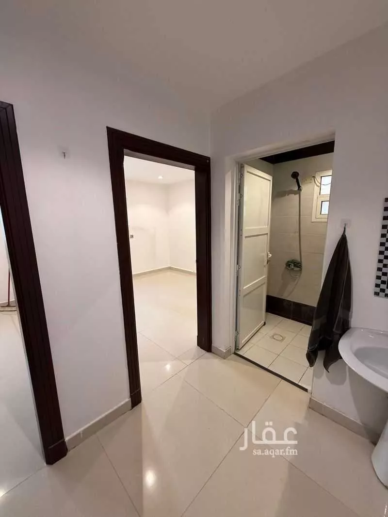 شقة 2 غرف في عرقة 5
