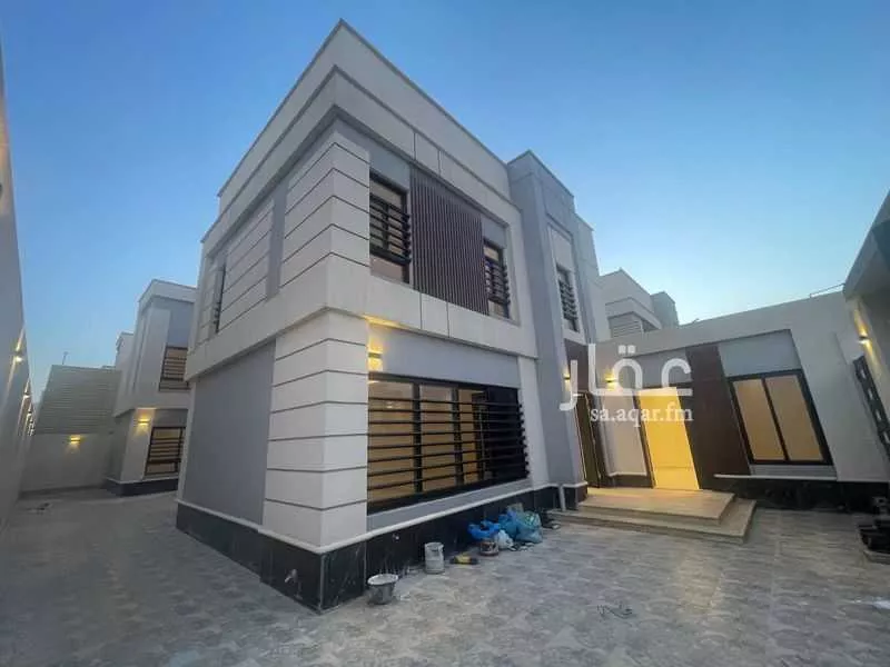 4 bedroom villa in Al Janadriyah 2