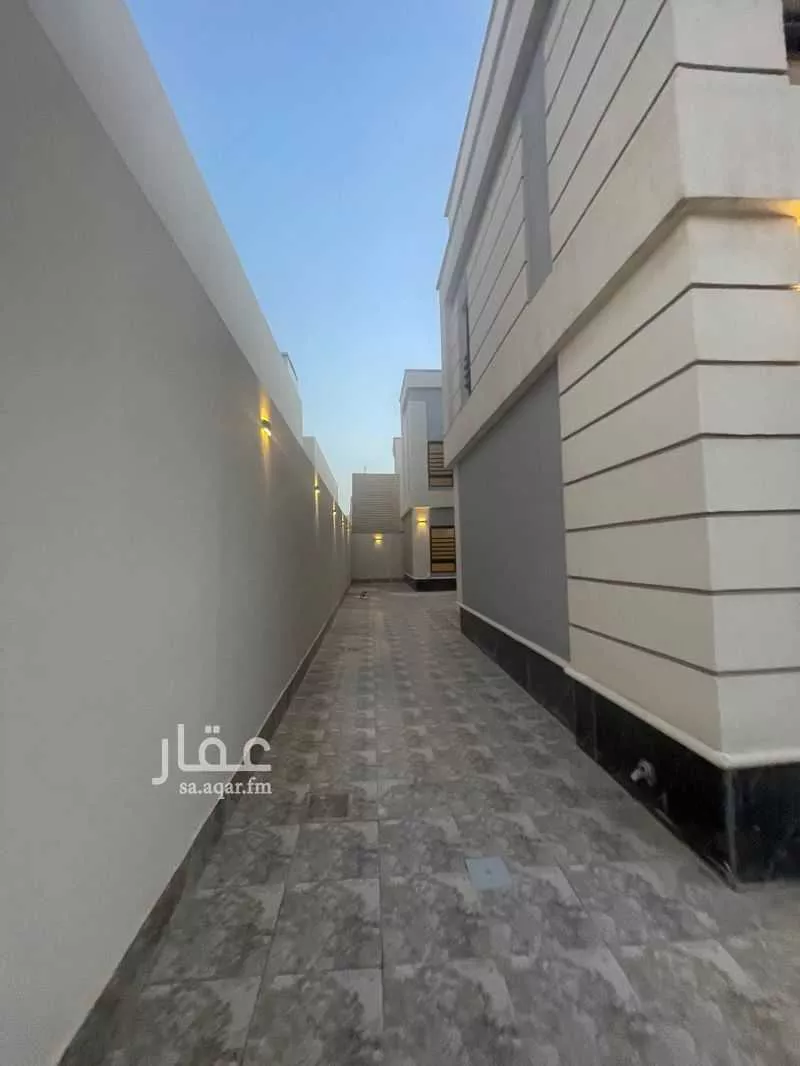 4 bedroom villa in Al Janadriyah 5