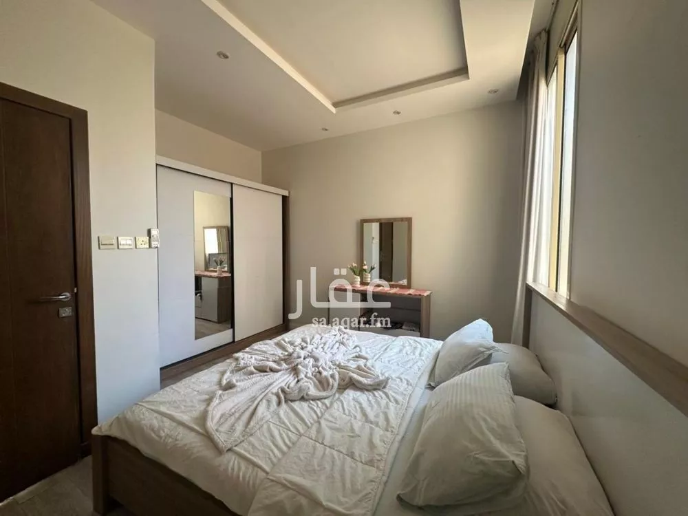 5 bedroom villa in Al Aridh 11