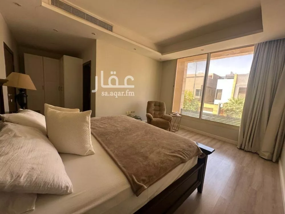 5 bedroom villa in Al Aridh 7