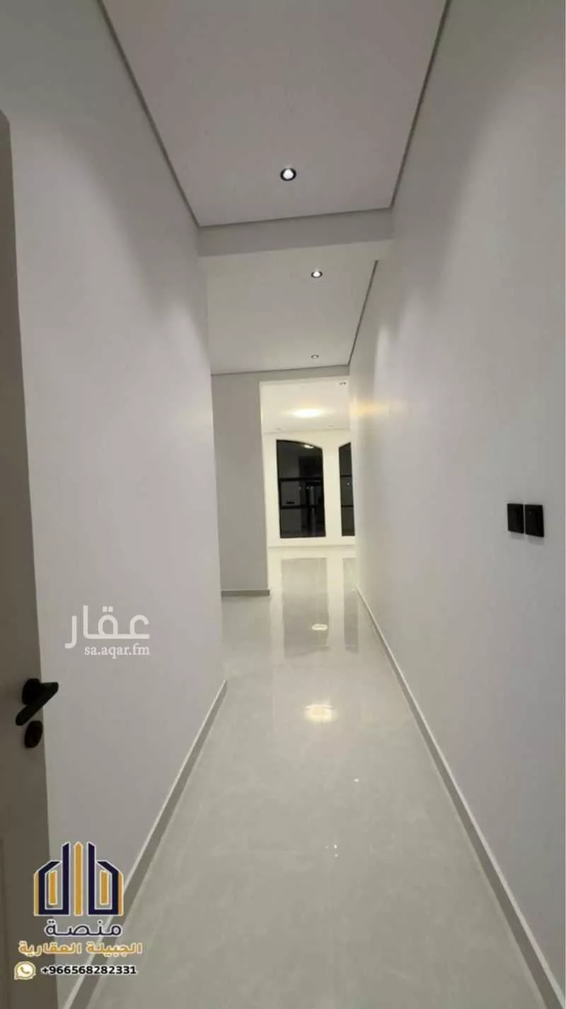 فيلا 4 غرف في الشرق 20
