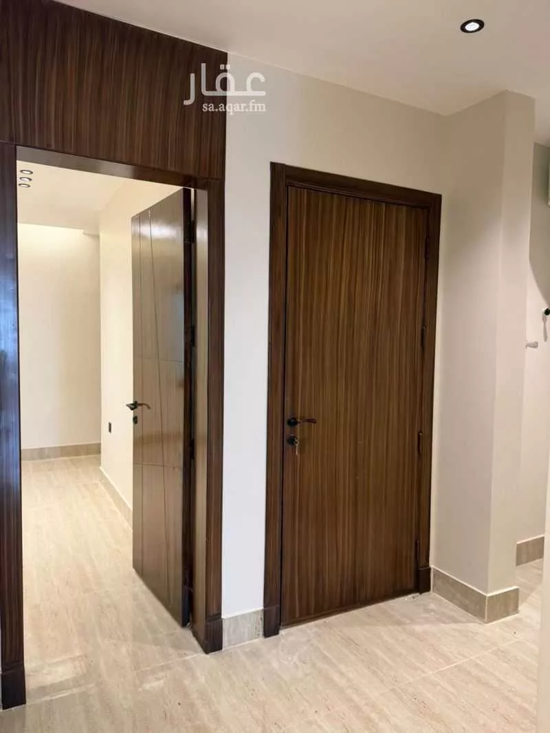 شقة 4 غرف في الندى 6