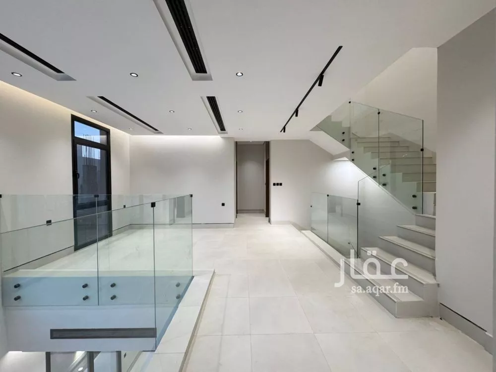 4 bedroom villa in Al Narjis 13