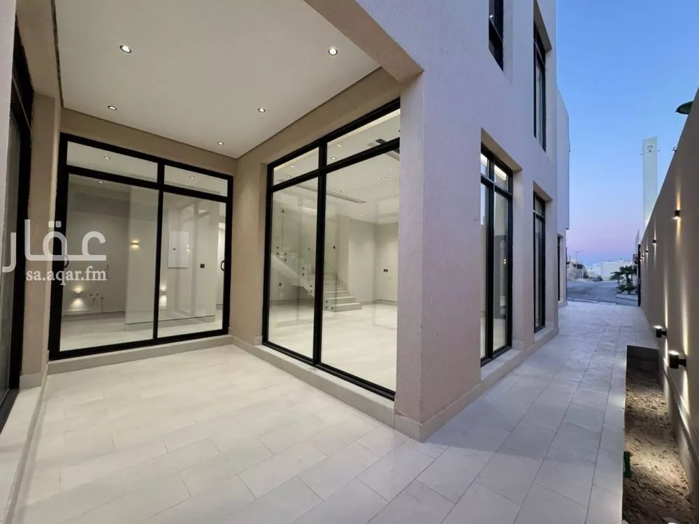 4 bedroom villa in Al Narjis 15