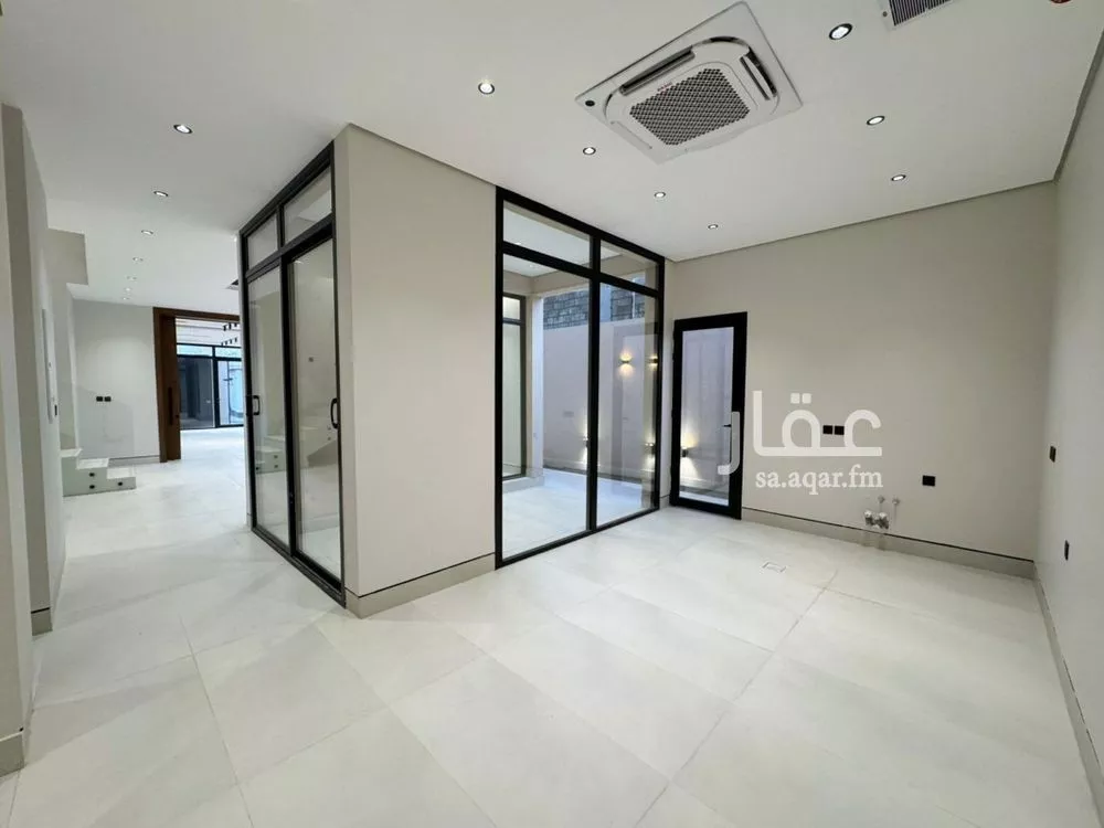 4 bedroom villa in Al Narjis 6