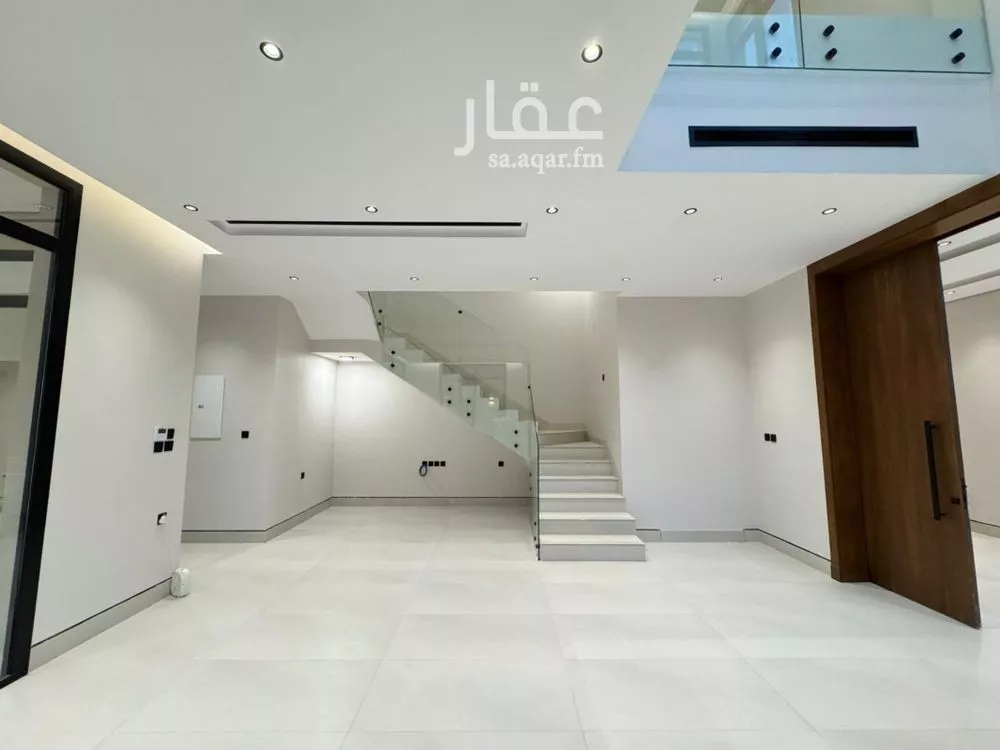 4 bedroom villa in Al Narjis 8