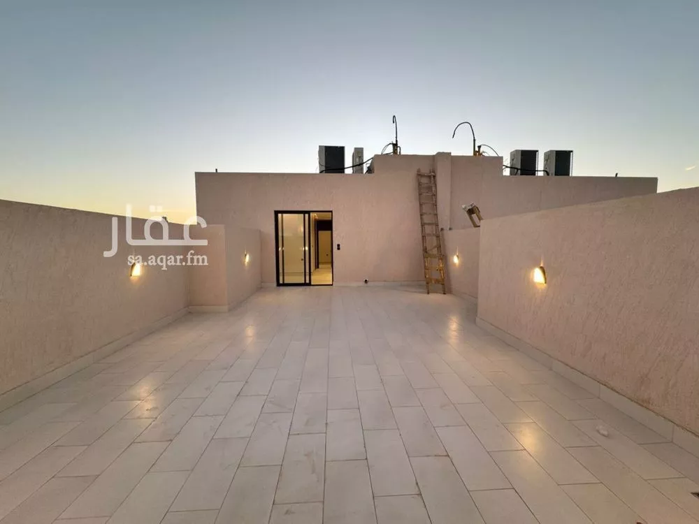 4 bedroom villa in Al Narjis 9