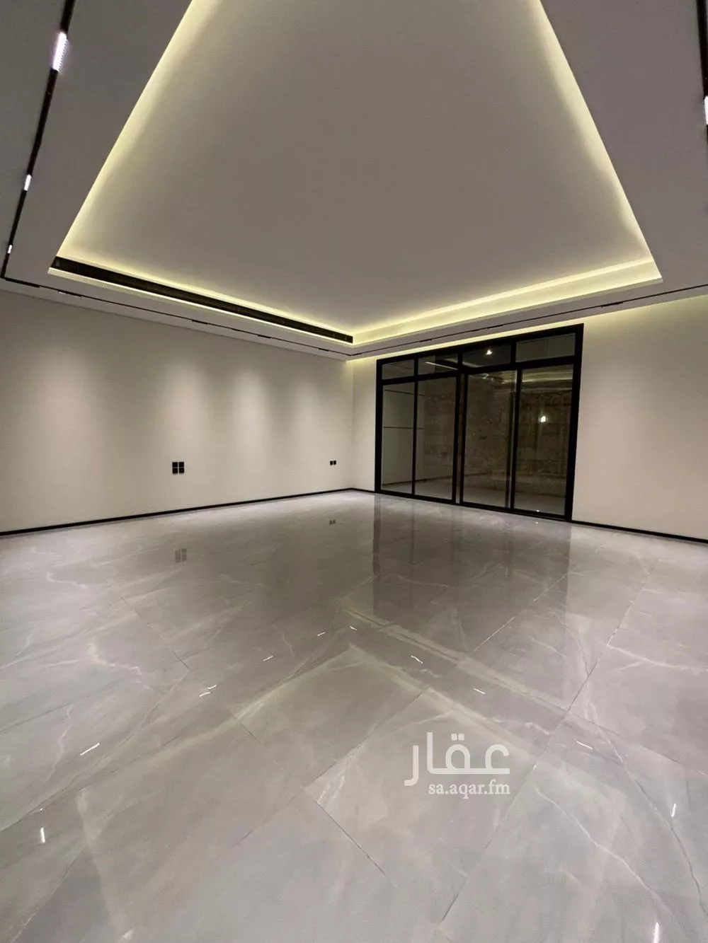 فيلا 6 غرف في العارض 7