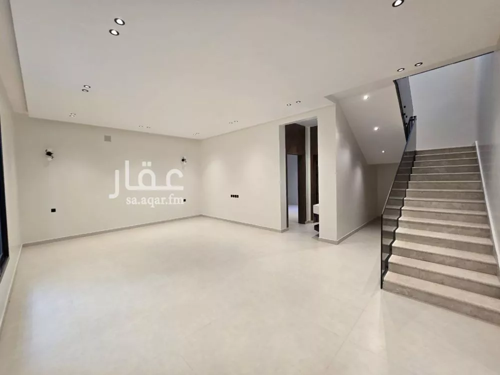 7 bedroom villa in Tuwaiq 7