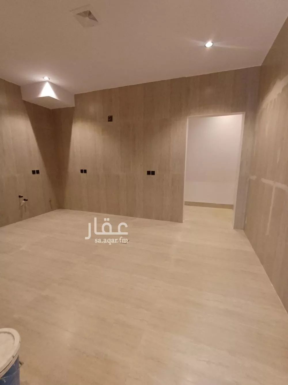 فيلا 6 غرف في النظيم 4