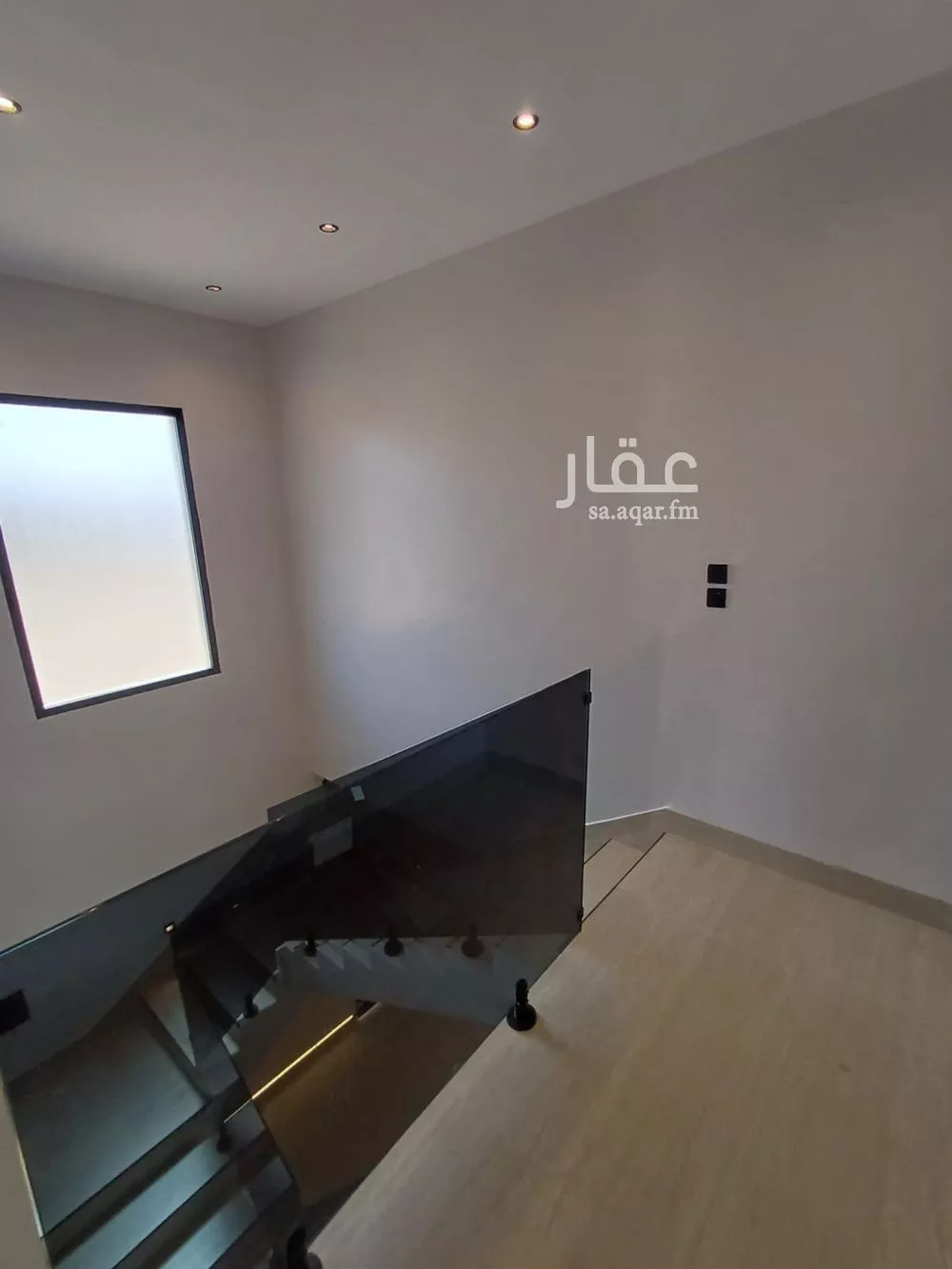 فيلا 6 غرف في النظيم 9