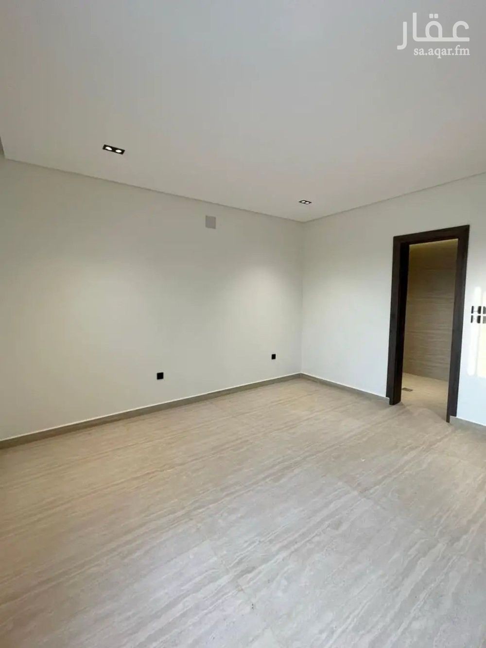 4 bedroom villa in As Suwaidi Al Gharabi, Riyadh 8