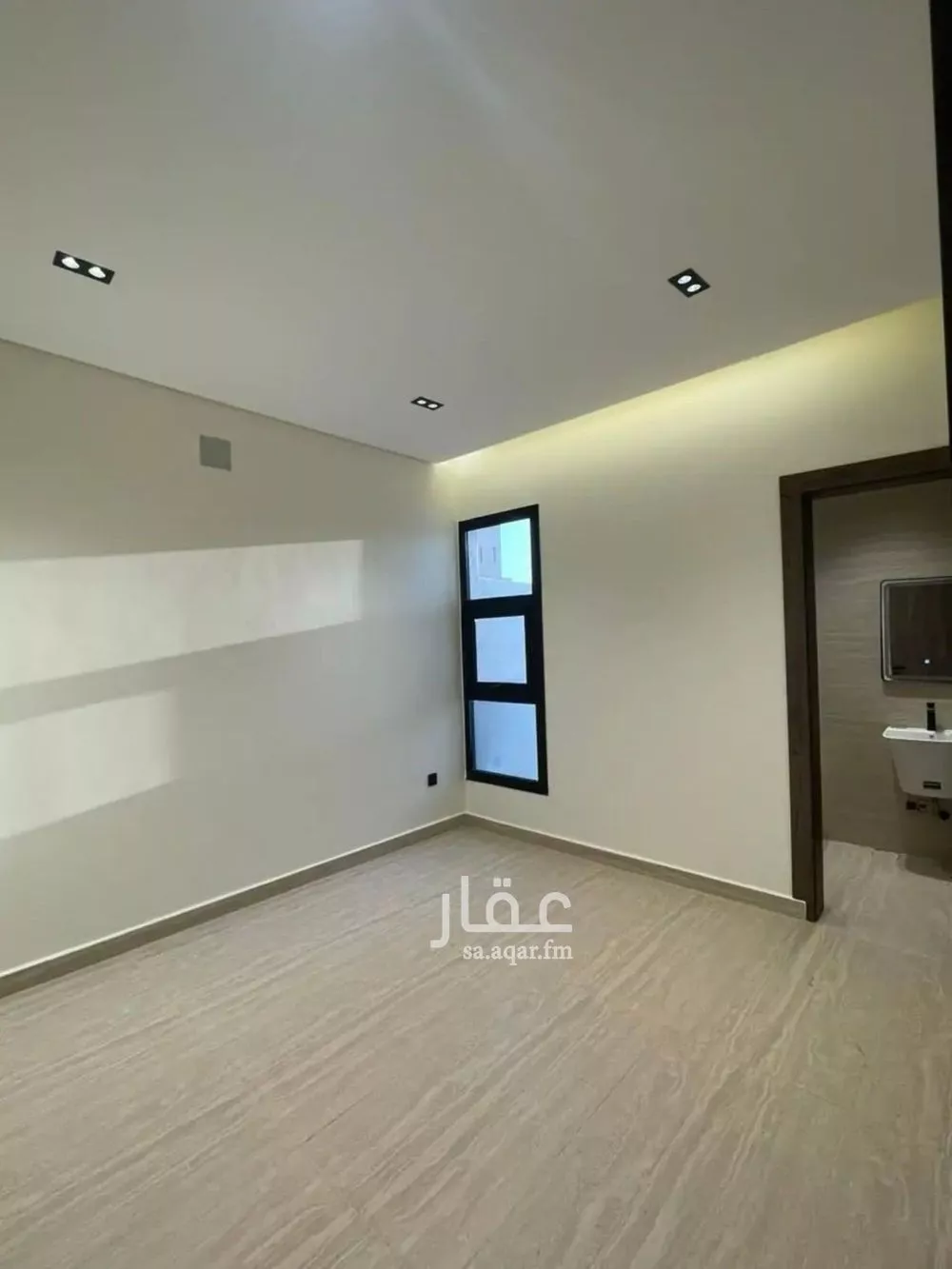 فيلا 4 غرف في السويدي الغربي 6