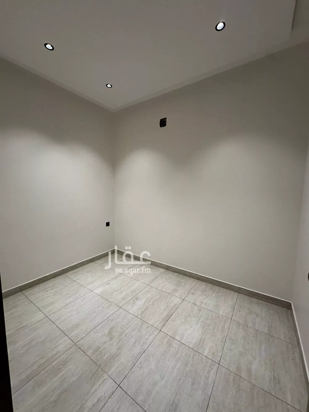 5 bedroom villa in Dhahrat Laban, Riyadh 6