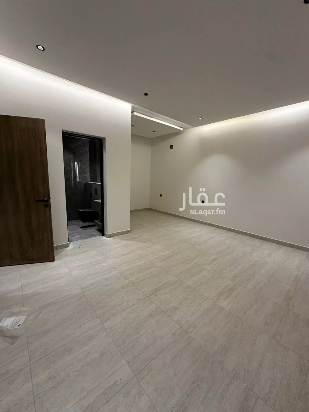 5 bedroom villa in Dhahrat Laban, Riyadh 8