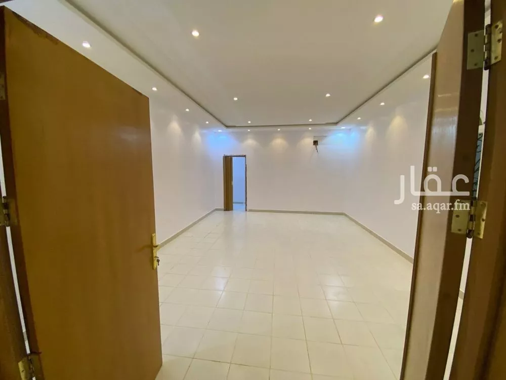 فيلا 5 غرف في الرمال 9