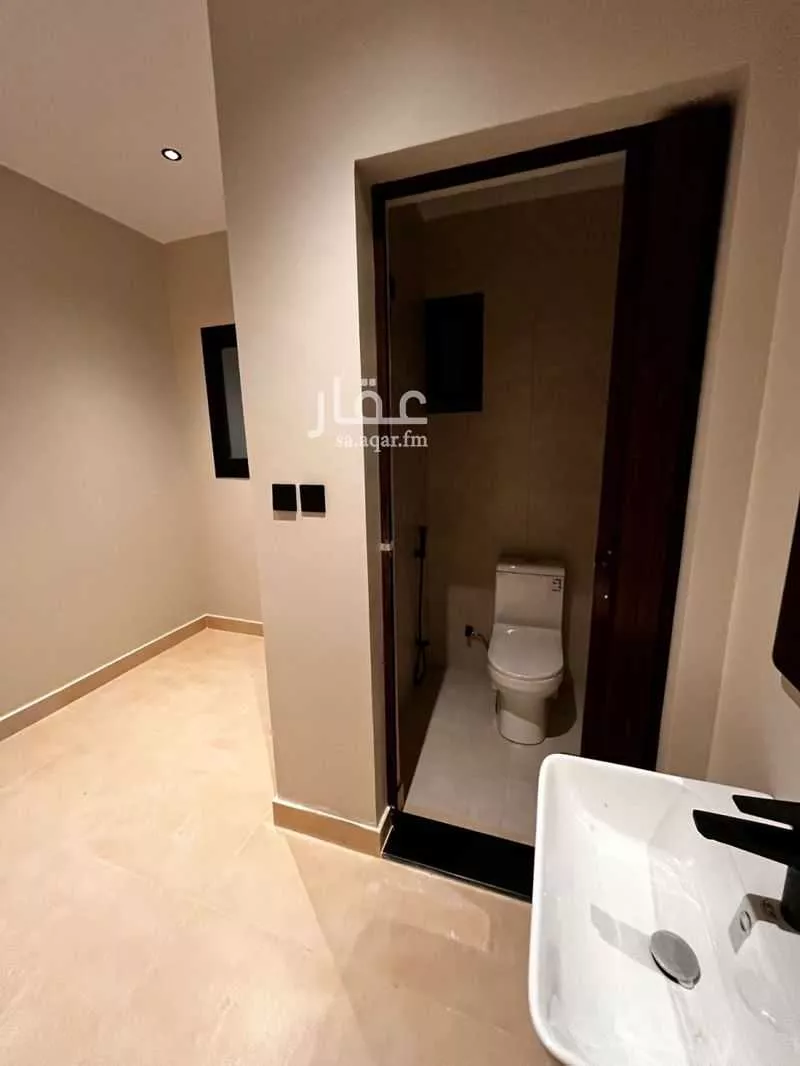 5 bedroom villa in Al Lulu 12