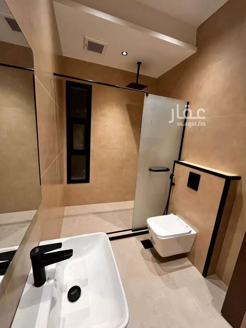 5 bedroom villa in Al Lulu 8