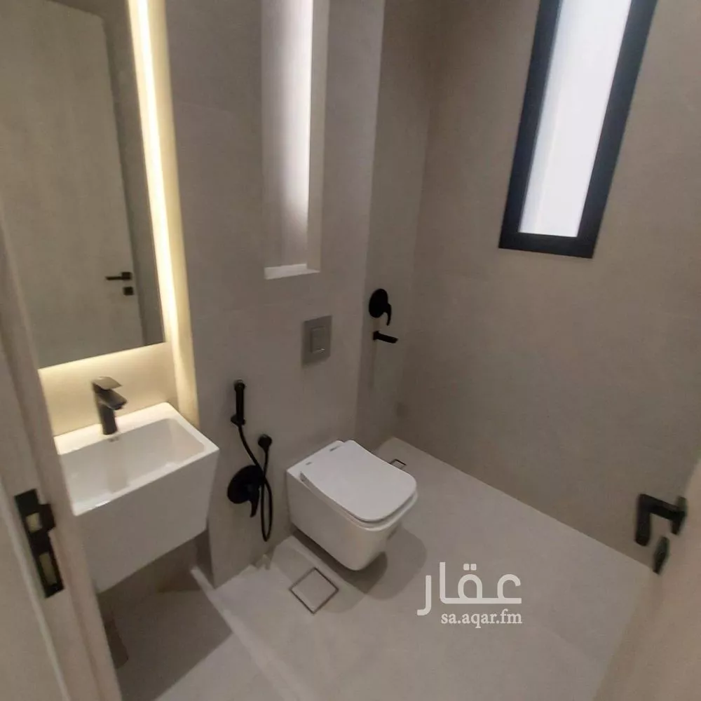 4 bedroom villa in Al Narjis 9