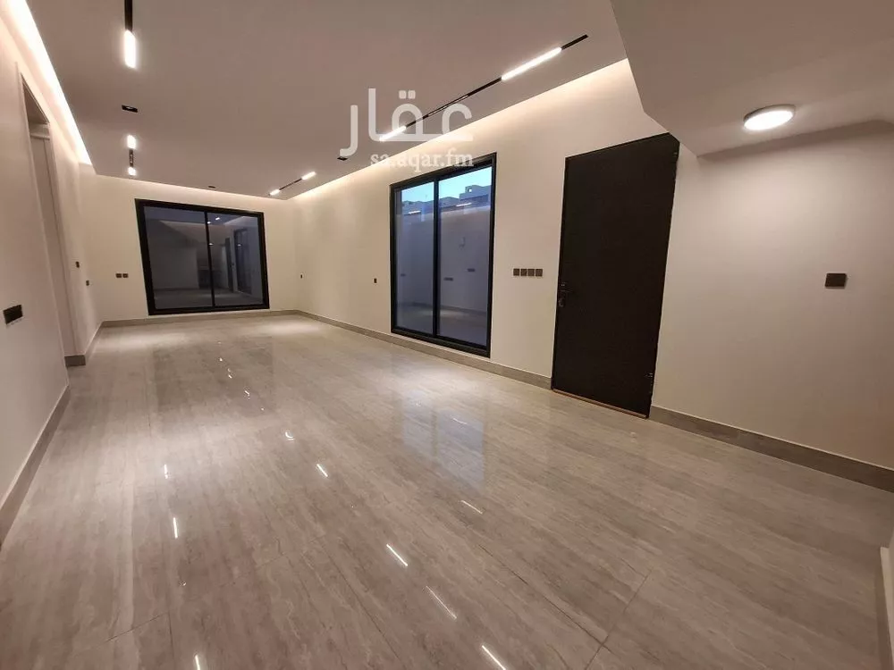 فيلا 5 غرف في الرمال 11