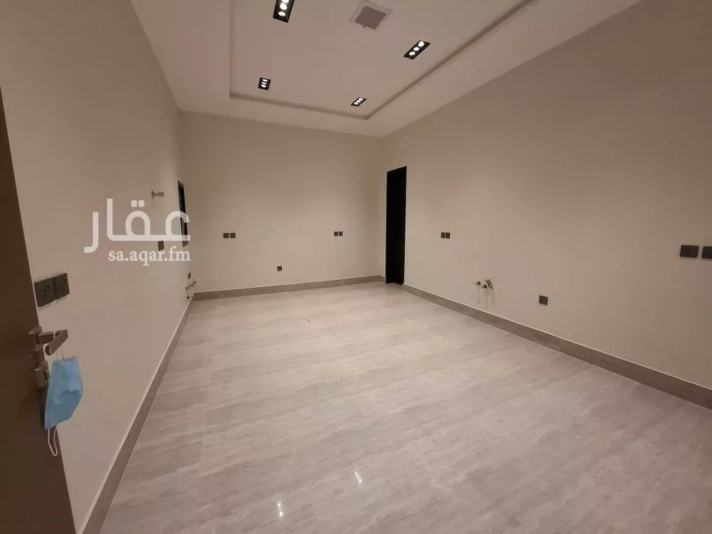 فيلا 5 غرف في الرمال 8
