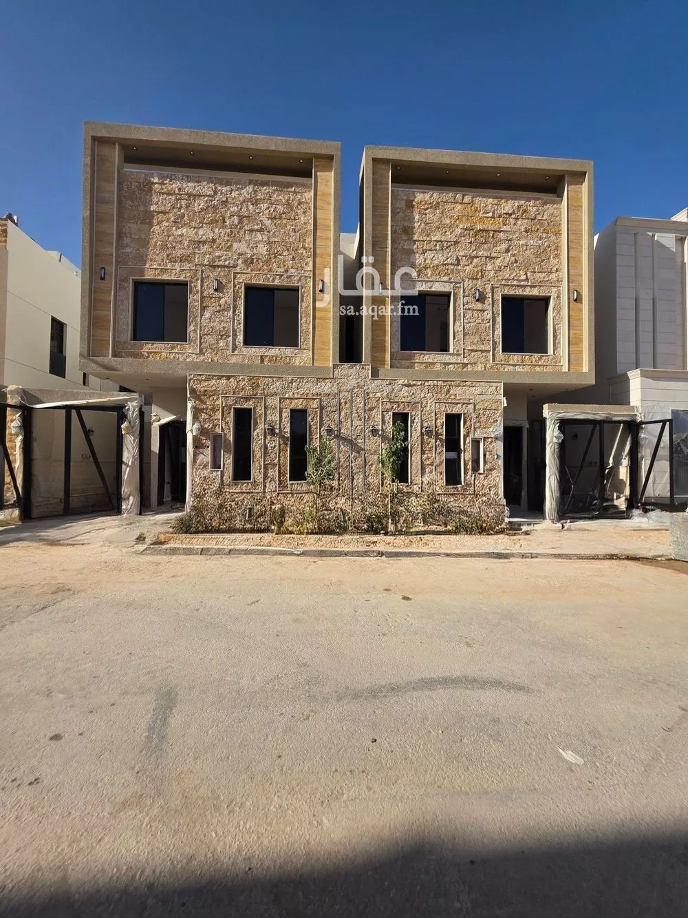 8 bedroom villa in Dhahrat Laban 2