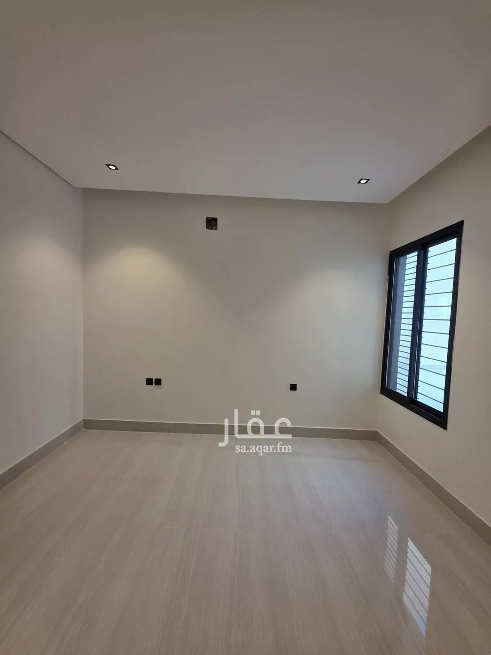 8 bedroom villa in Dhahrat Laban 8