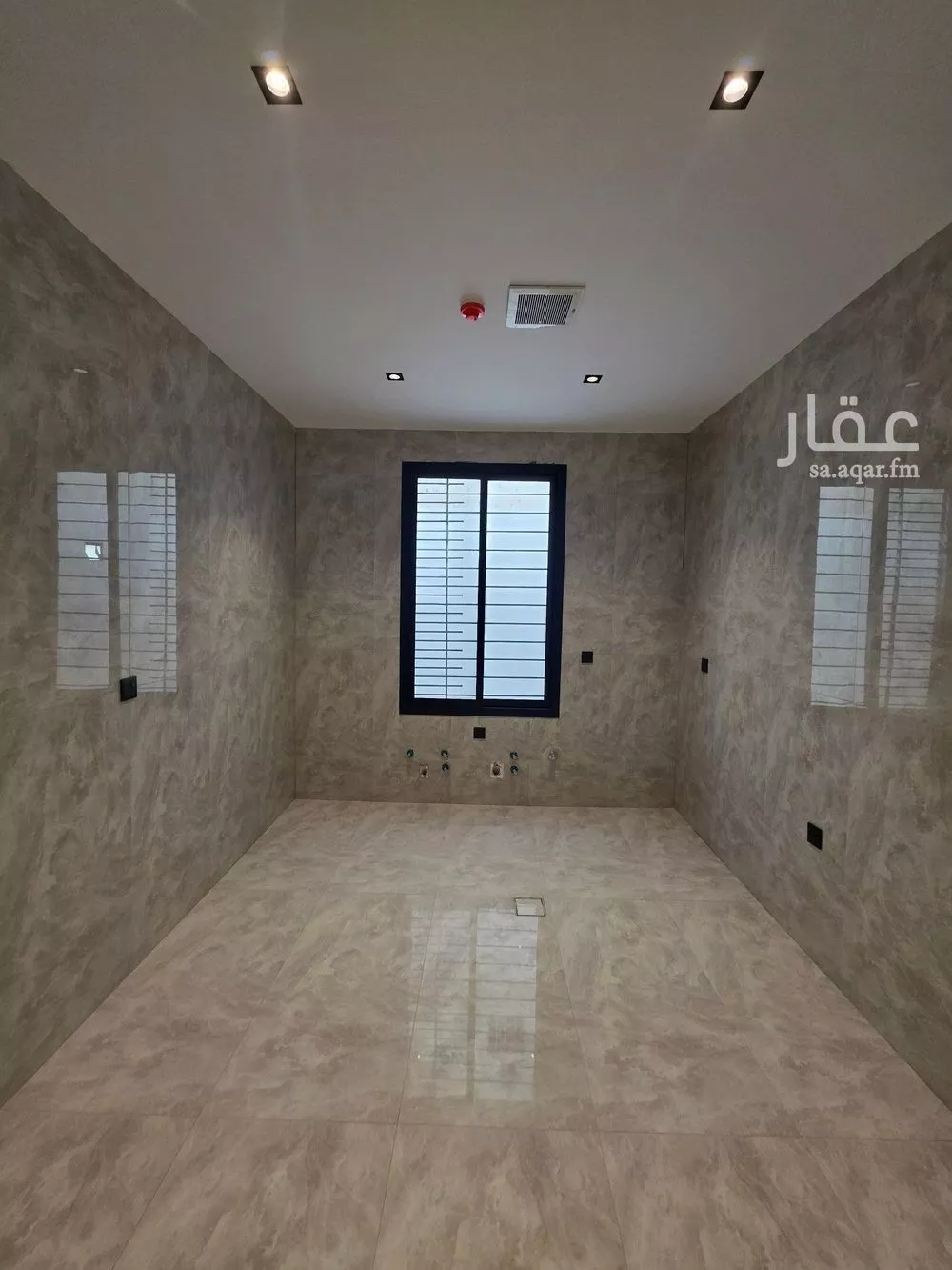 8 bedroom villa in Dhahrat Laban 9