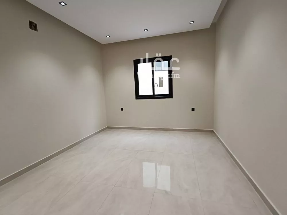9 bedroom duplex in Al Shifa 22