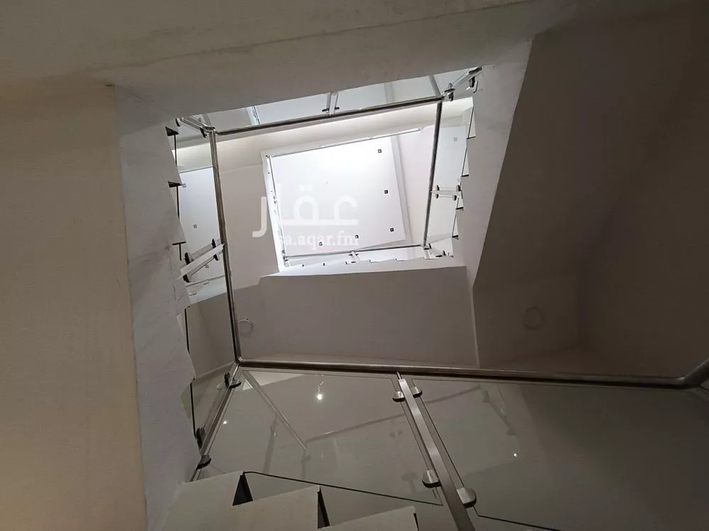 9 bedroom duplex in Al Shifa 24