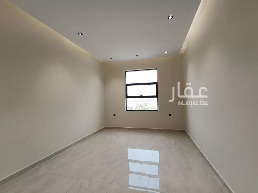 9 bedroom duplex in Al Shifa 25