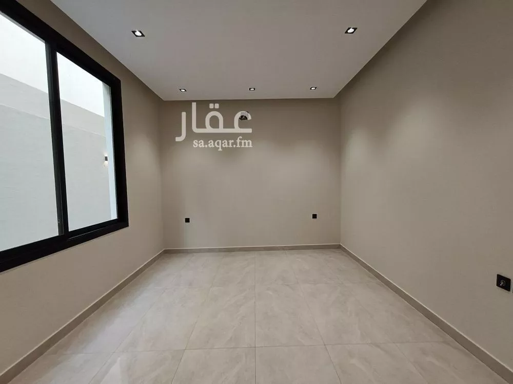 9 bedroom duplex in Al Shifa 5