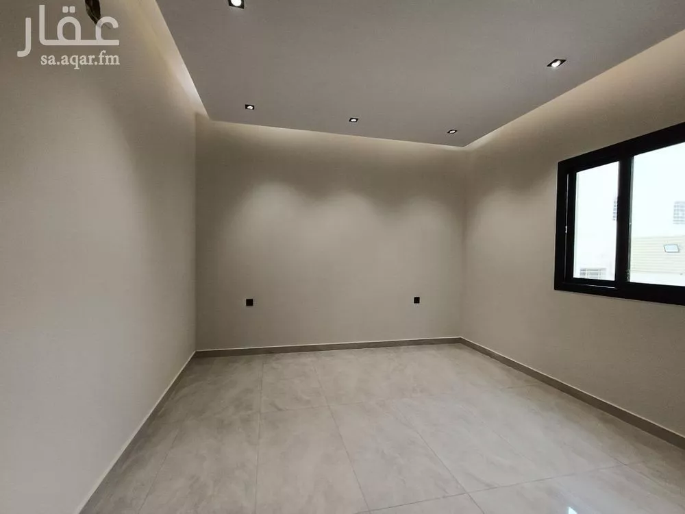 9 bedroom duplex in Al Shifa 10