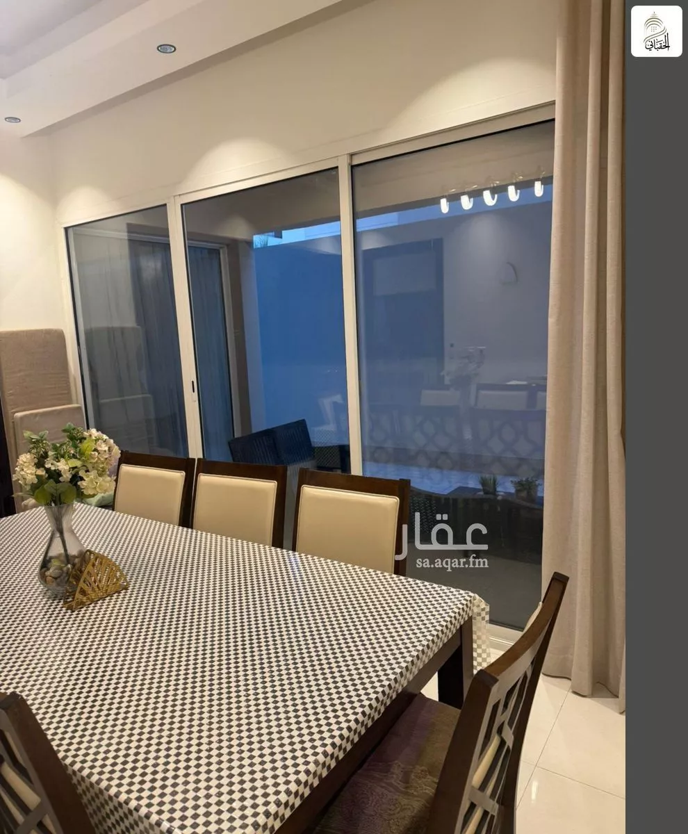 فيلا 4 غرف في الياسمين 15