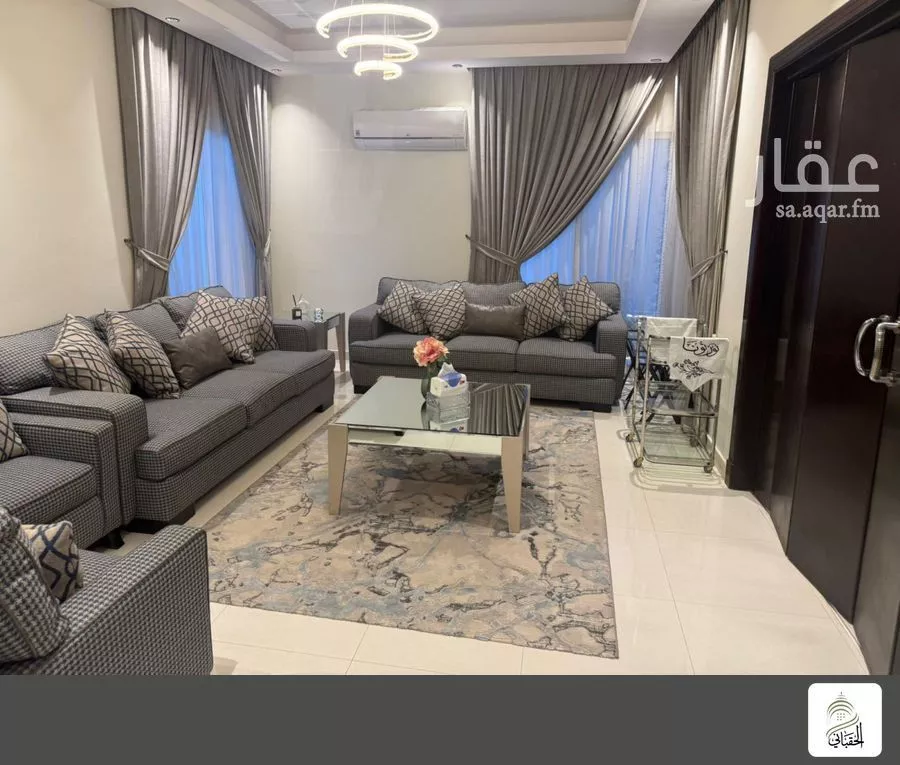 فيلا 4 غرف في الياسمين 6