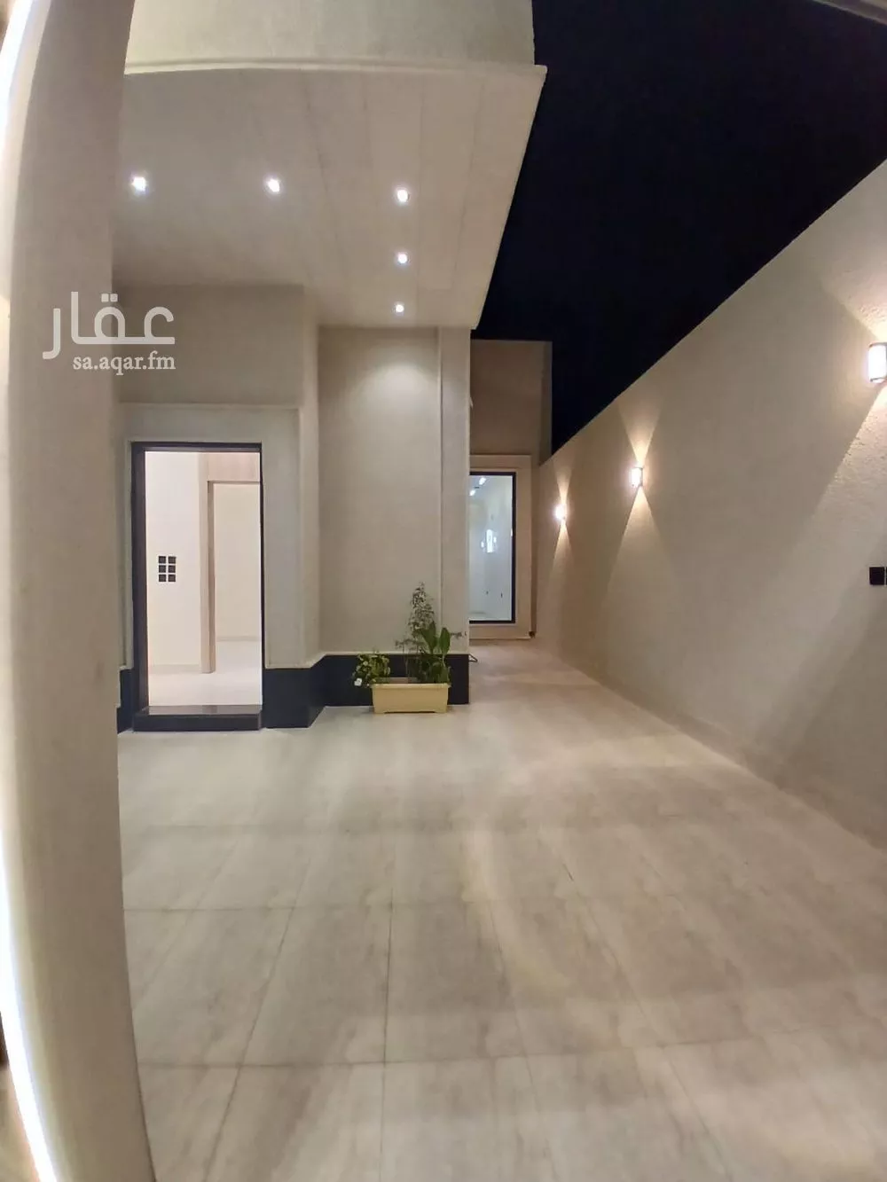 فيلا 7 غرف في الشرق 3