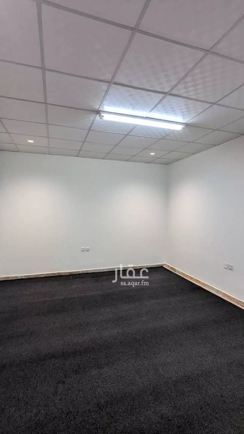 734 sqm building in As Saadah 6