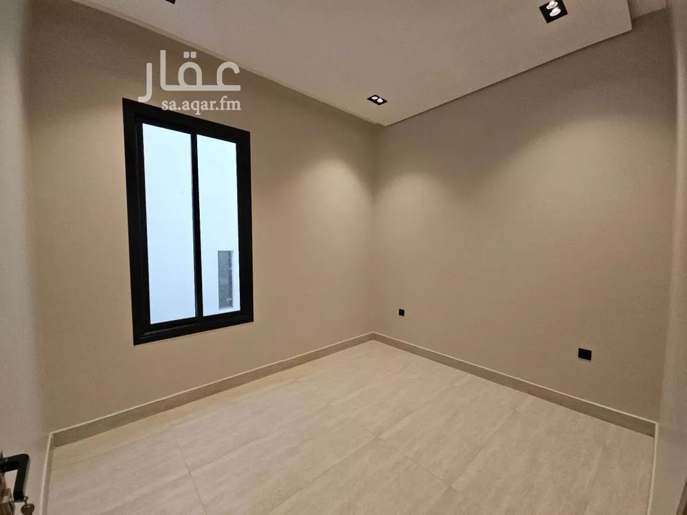 5 bedroom villa in Al Rimal 17