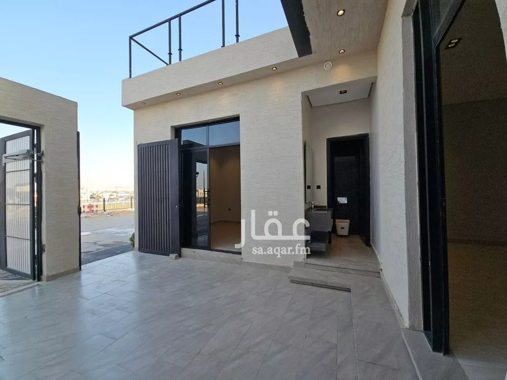5 bedroom villa in Al Rimal 5