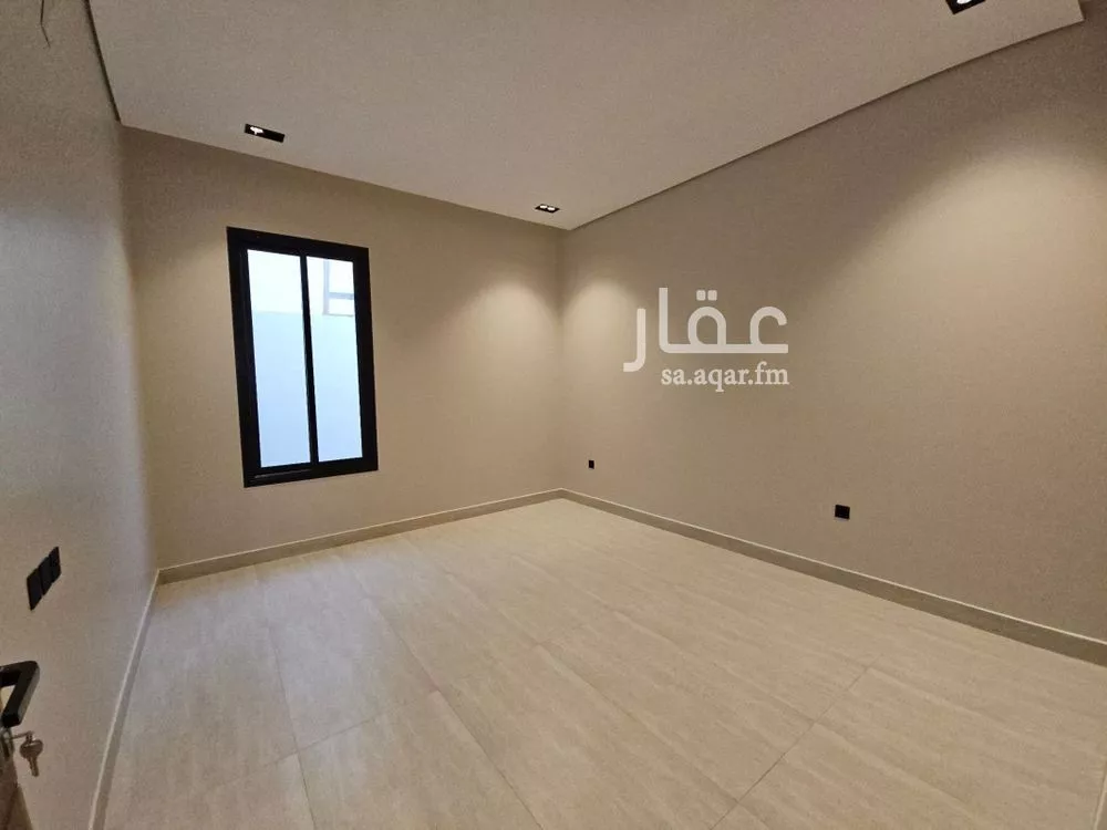 5 bedroom villa in Al Rimal 10