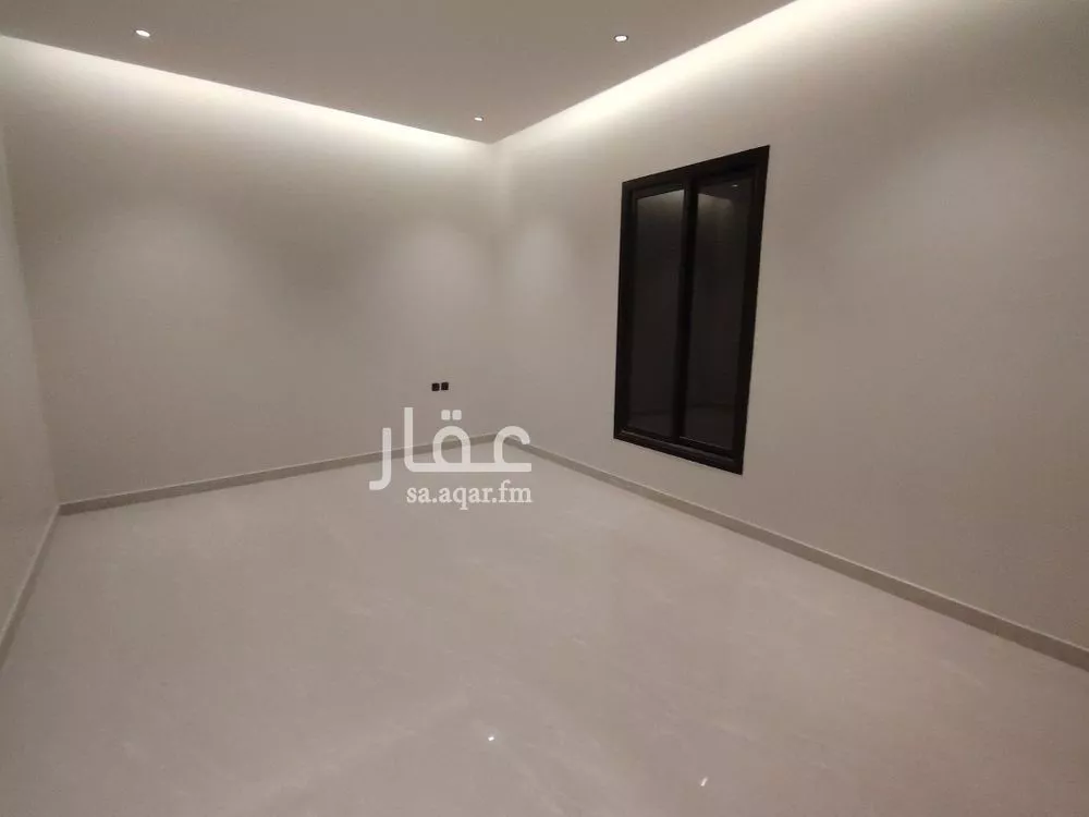 5 bedroom villa in Al Janadriyah 6