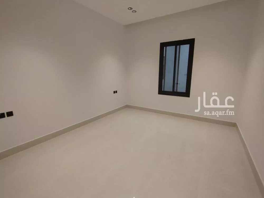 5 bedroom villa in Al Janadriyah 7