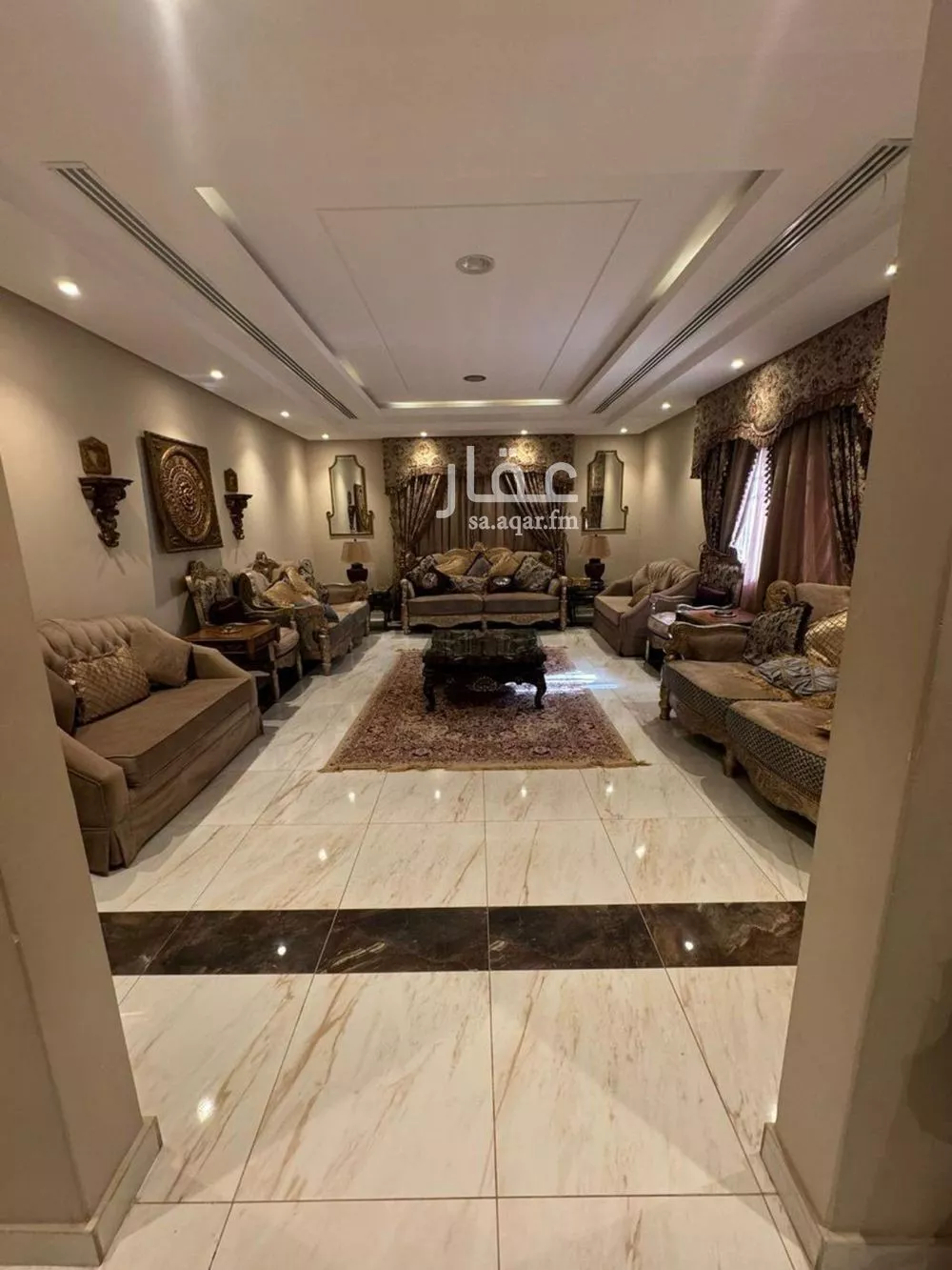 7 bedroom apartment in Irqah 10