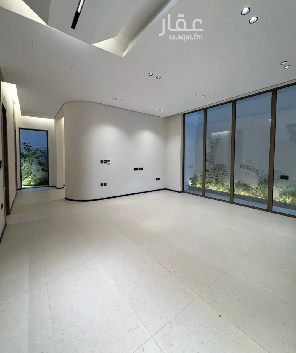 4 bedroom villa in Al Aridh 6