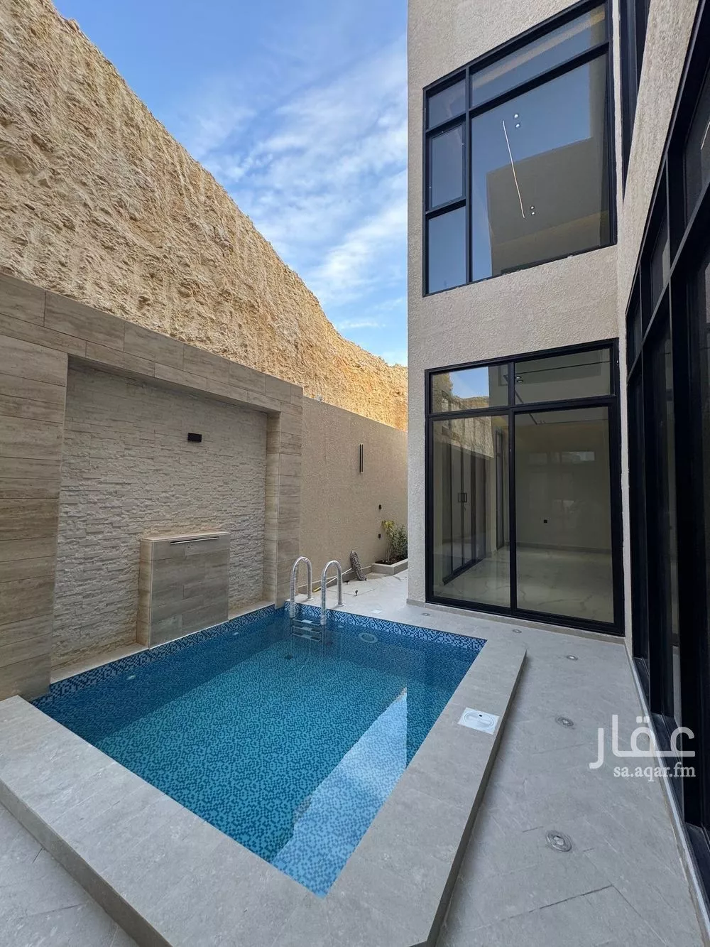 5 bedroom villa in Al Narjis 2